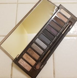 Urban Decay Smoky Eyeshadow Palette